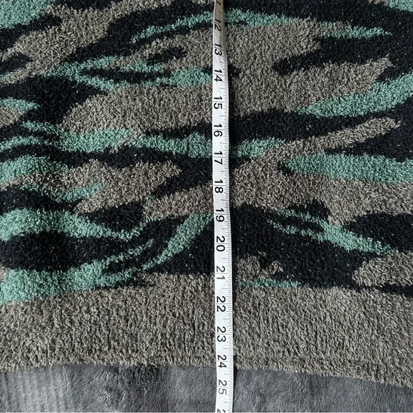 Barefoot Dreams Camouflage Crew Neck Sweater - Picture 8 of 8